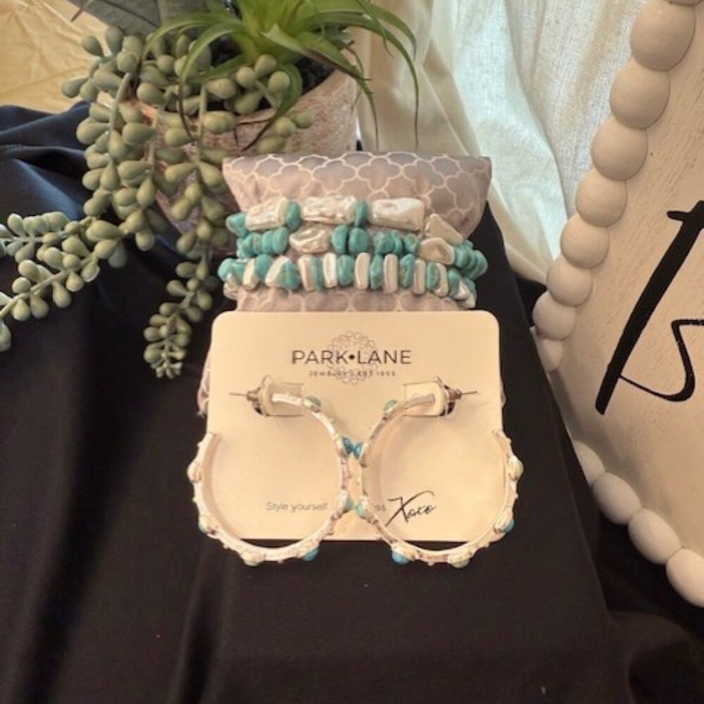 Sparkle Box Set 5-Turquoise & Pearl Beaded Bracelet Stack + Hoop Earring Set